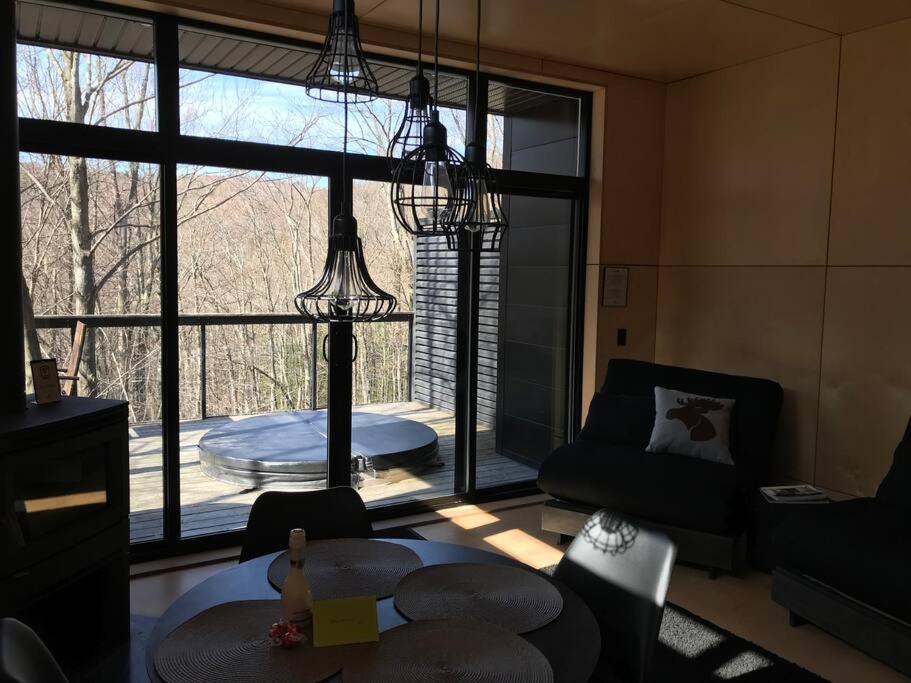 Villa Cabin Sutton 252 - En harmonie avec la nature! Extérieur photo