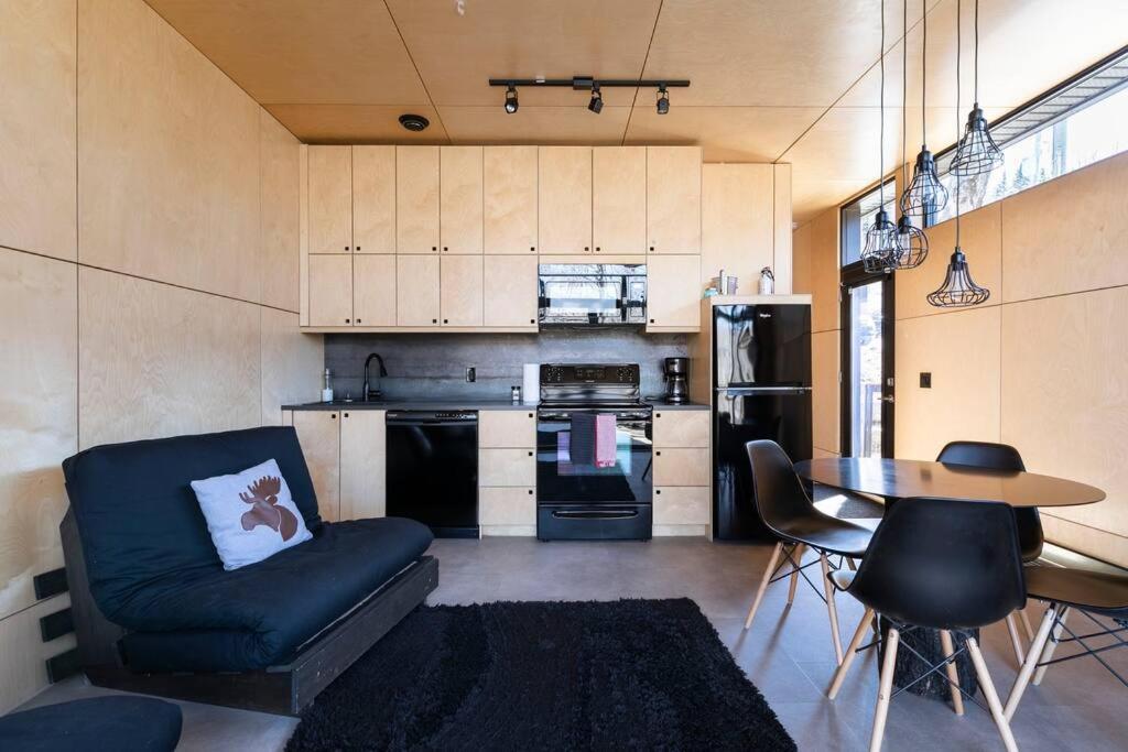 Villa Cabin Sutton 252 - En harmonie avec la nature! Extérieur photo